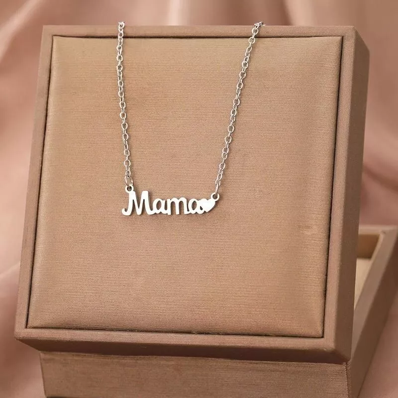 Stainless Steel Necklaces Mama Love Heart Letter Pendant Fashion Collar Chain Mother's Day Necklace For Women Jewelry Mama Gifts